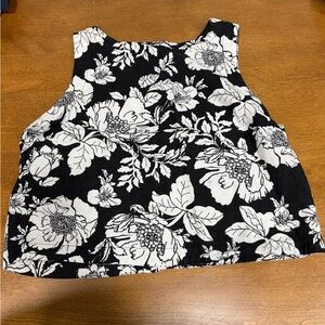 Old Navy Black and White Floral Crop Top